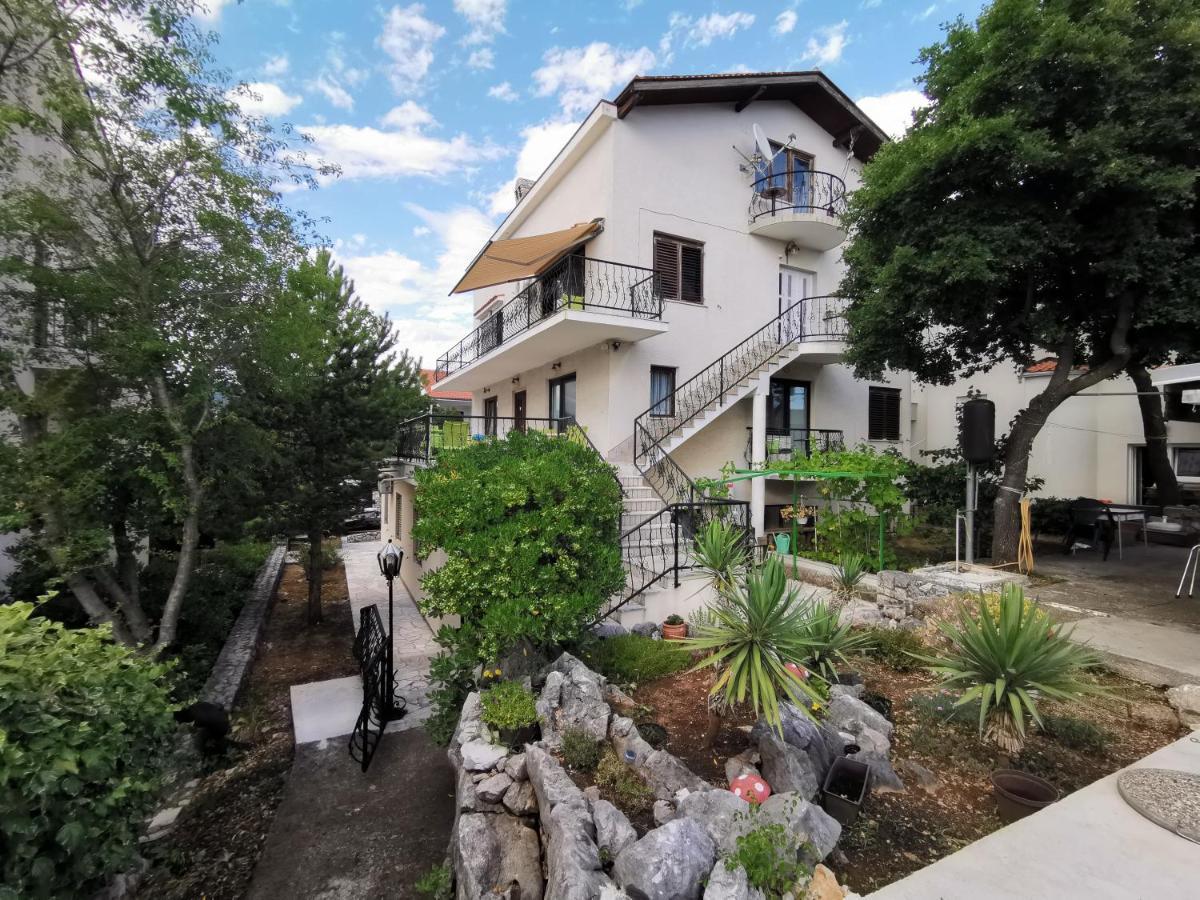 Guest House Dijana كلارجيفيكا المظهر الخارجي الصورة