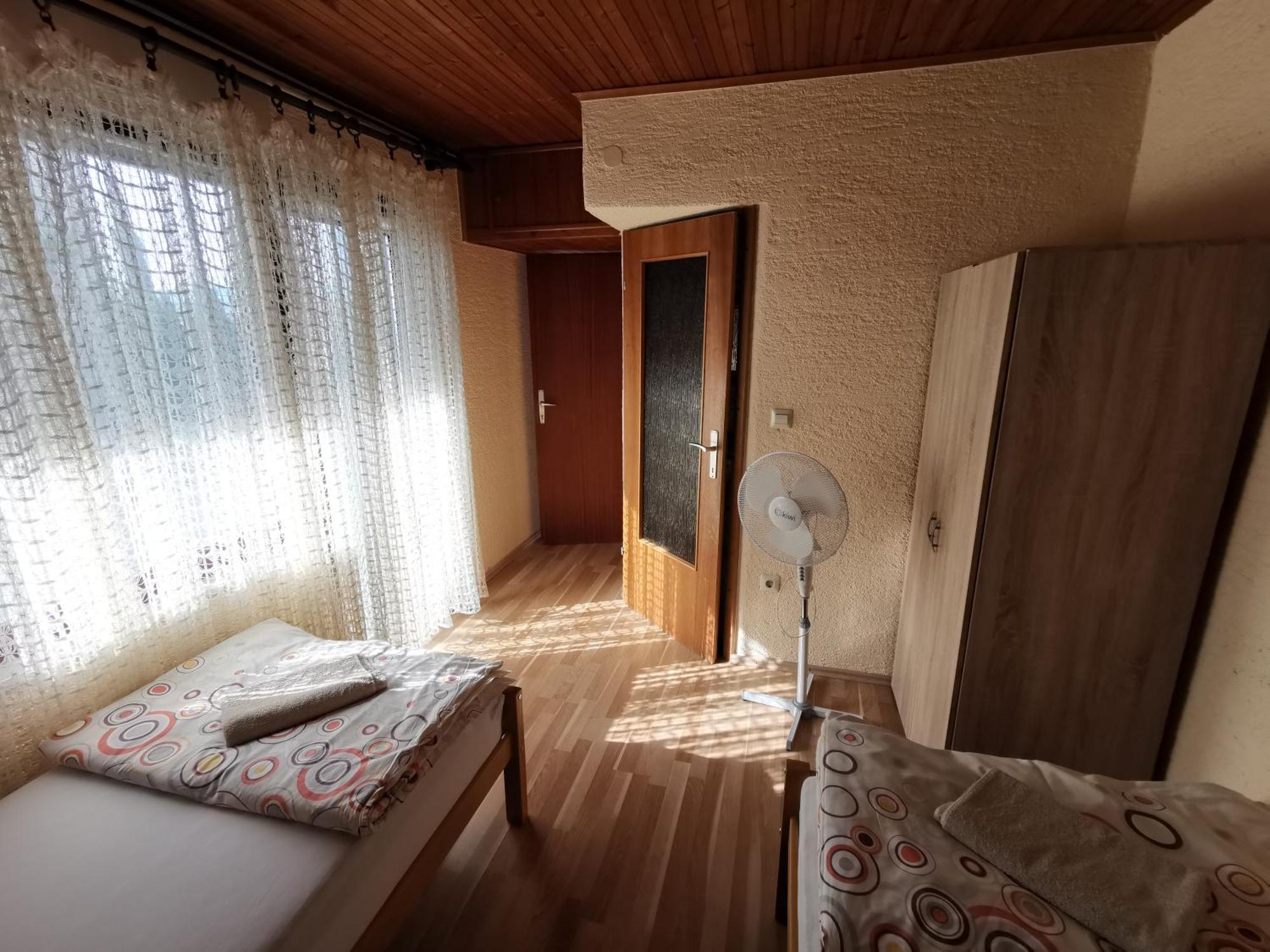 Guest House Dijana كلارجيفيكا المظهر الخارجي الصورة